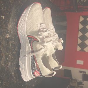 Nike infinity react tennis shoes